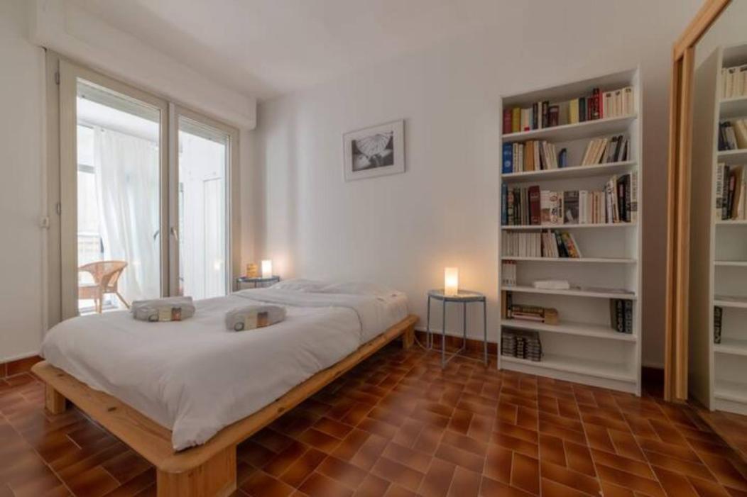 Grand Appartement Lumineux Pour 2 A 4 Personnes A Avignon Intra-Muros Wifi Gratuit Exterior foto